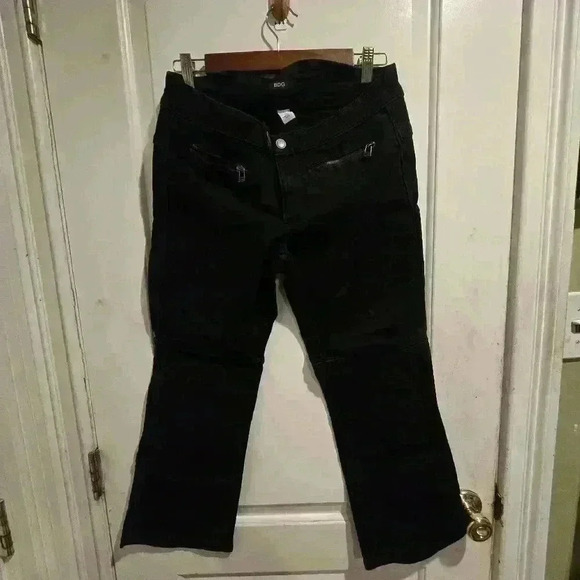 P7047 bdg  black zipper pocket  straight leg jeans  size 30 - Picture 2 of 8